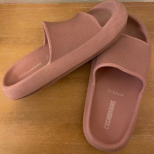 Cushionaire womens slides